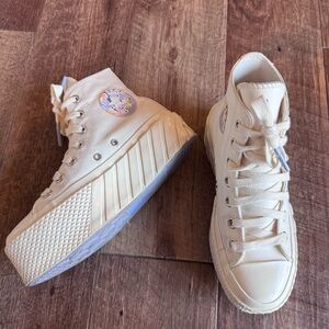 Converse Chuck Taylor lift 2X platform high “we are stronger together” size 6